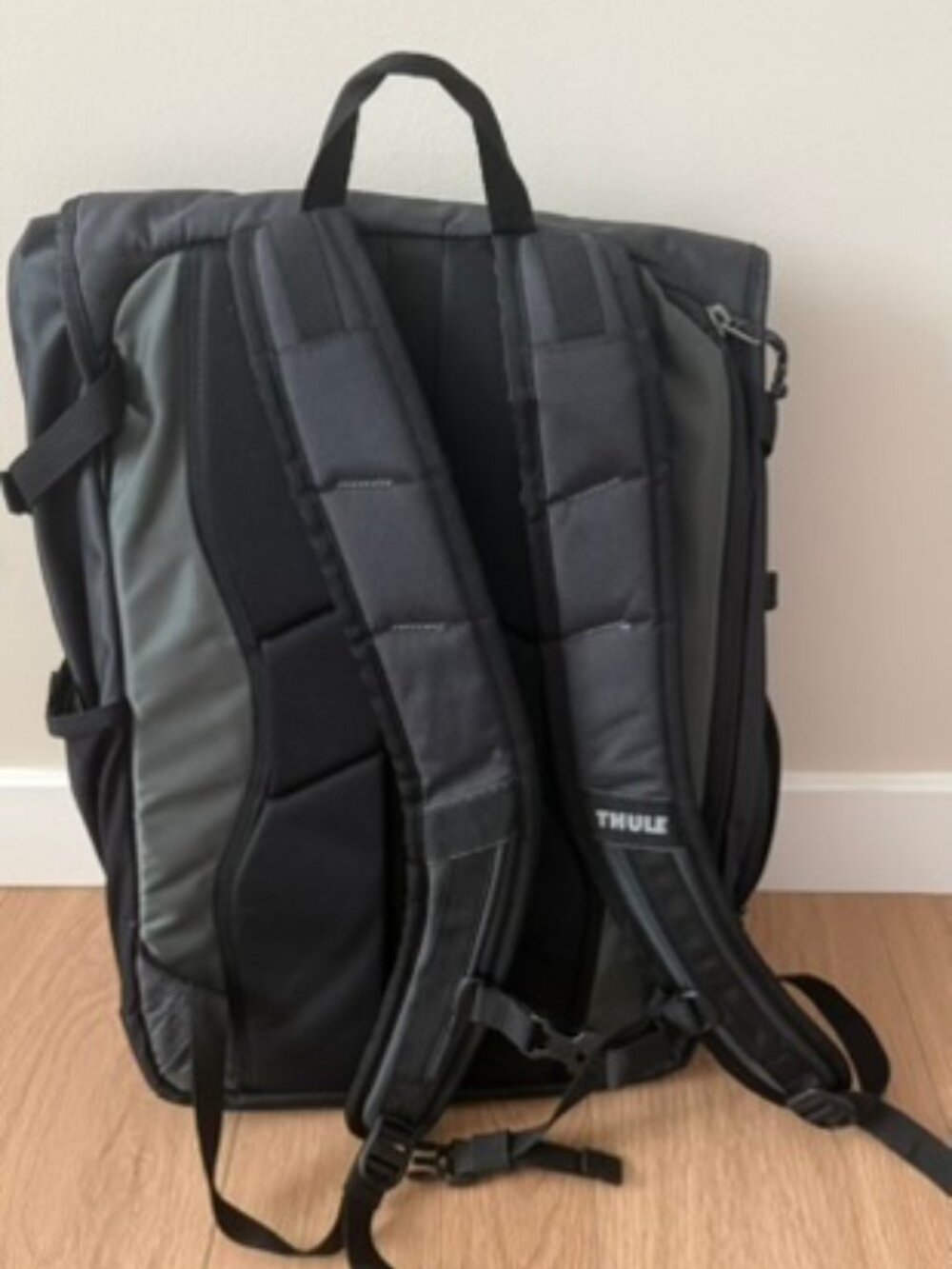 THULE Back Pack - Picture 2 of 3
